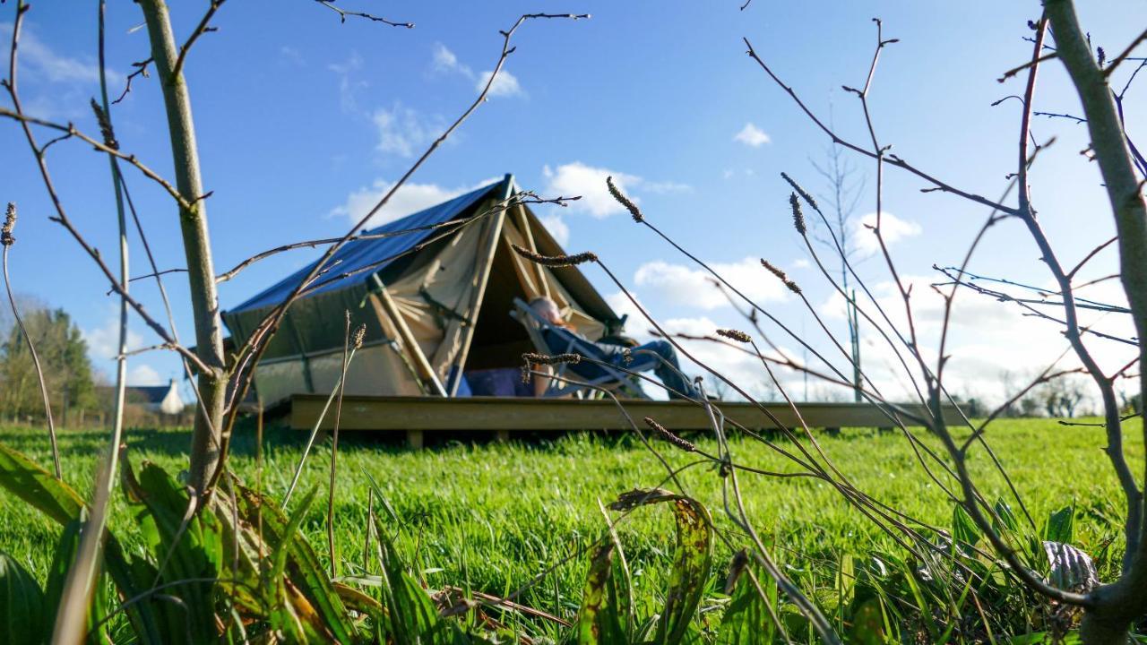 Camping A La Ferme - Hebergements Insolites Cerisy-la-Foret Exterior foto